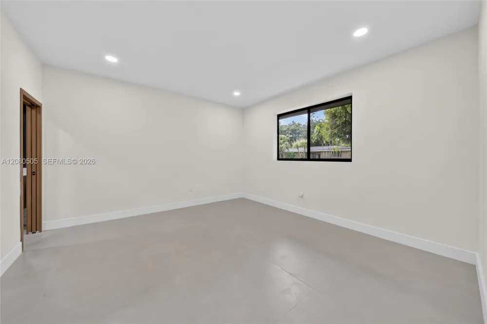 8230 SW 117th Ter Miami, FL 33156
