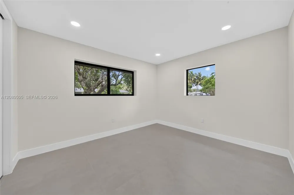 8230 SW 117th Ter Miami, FL 33156