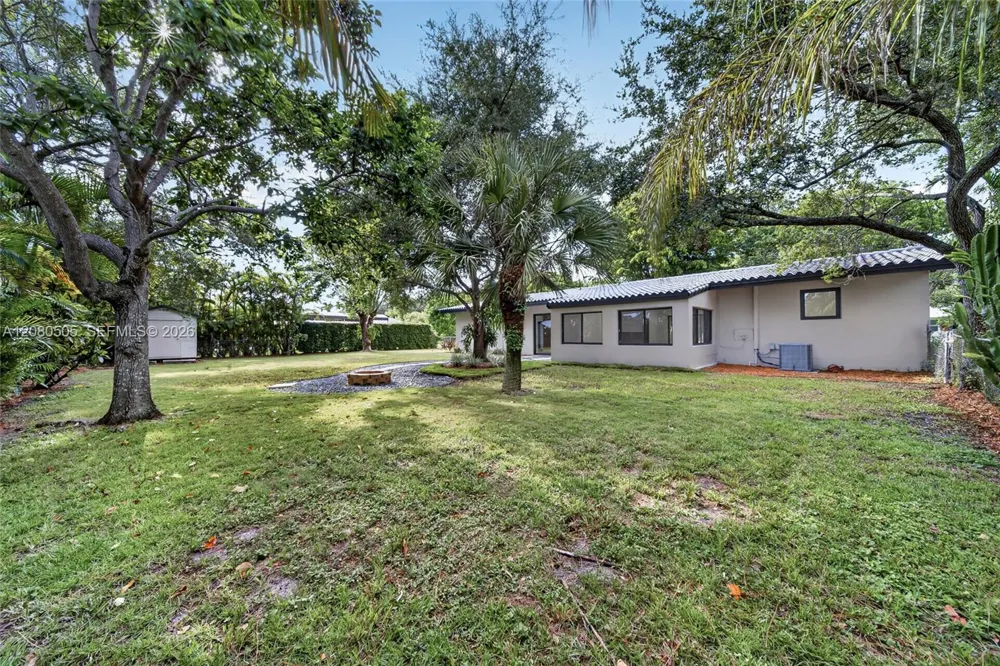 8230 SW 117th Ter Miami, FL 33156