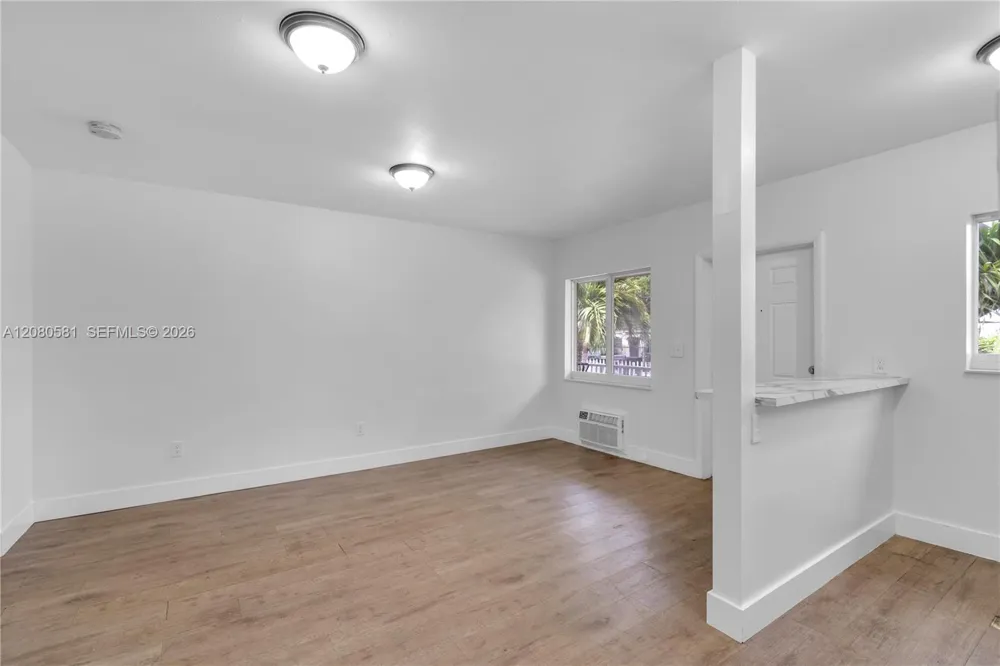 1545 Lenox Ave #11 Miami Beach, FL 33139