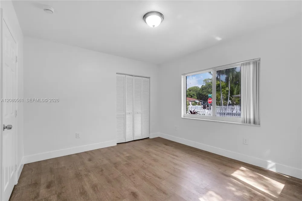 1545 Lenox Ave #11 Miami Beach, FL 33139