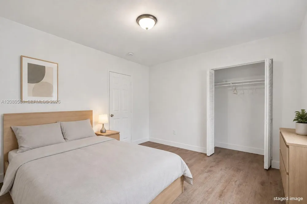 1545 Lenox Ave #11 Miami Beach, FL 33139