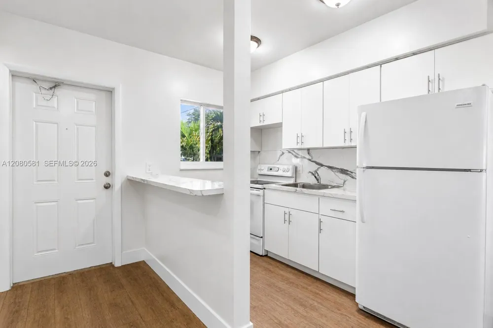 1545 Lenox Ave #11 Miami Beach, FL 33139