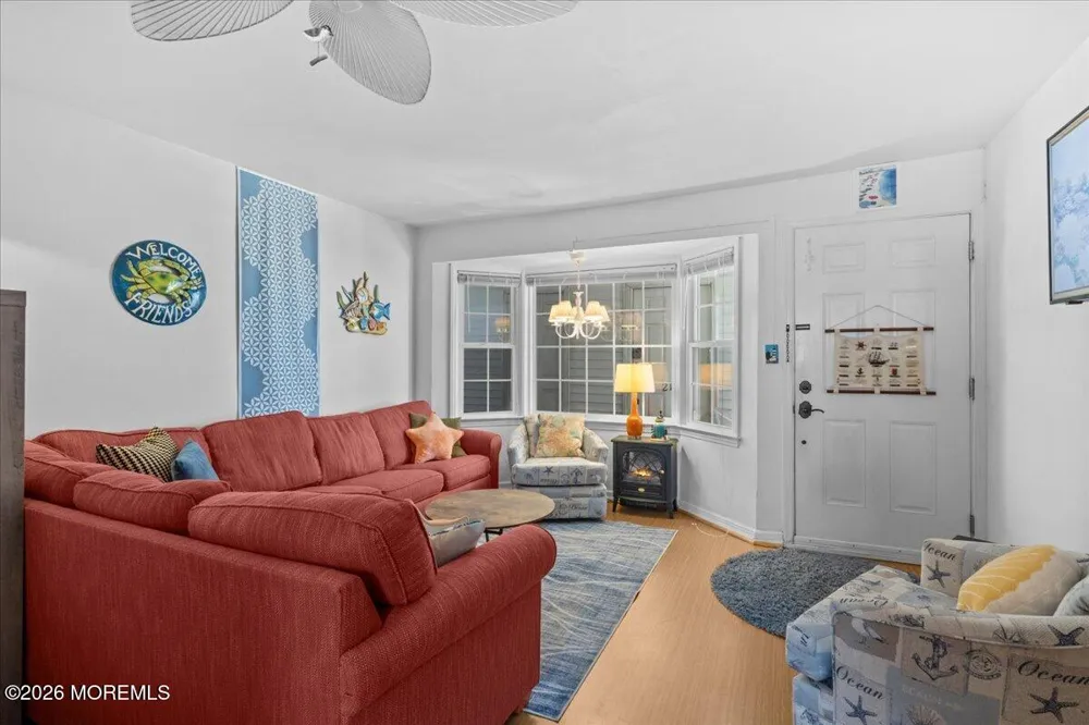 402 E Saint Paul Avenue #205 Wildwood, NJ 08260