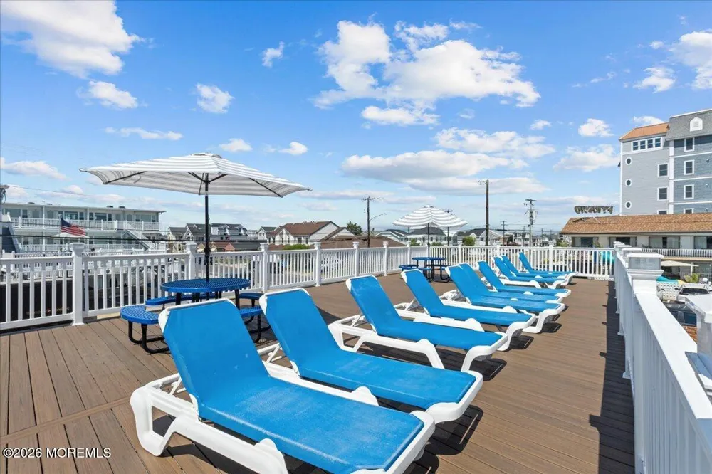 402 E Saint Paul Avenue #205 Wildwood, NJ 08260