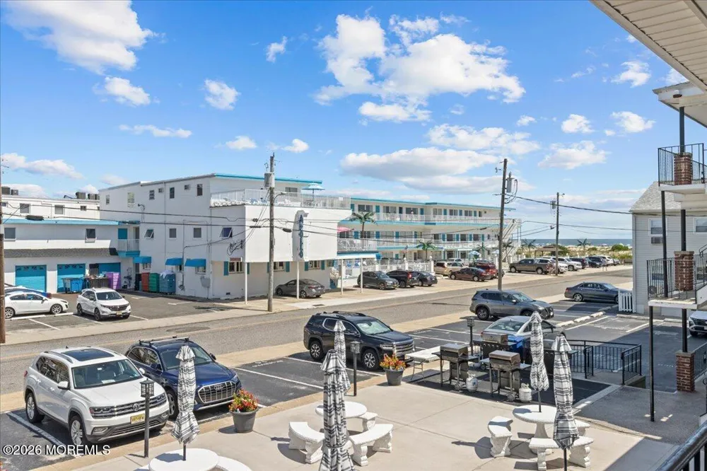 402 E Saint Paul Avenue #205 Wildwood, NJ 08260