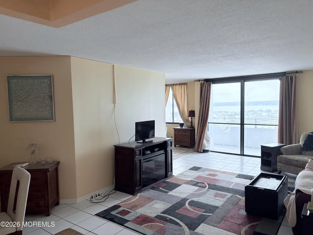 1 Channel Drive #1003 Monmouth Beach, NJ 07750