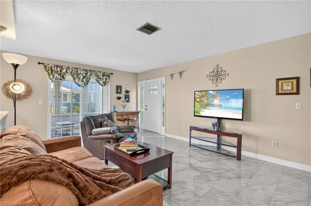 3358 Royal Canadian TRCE #3 Fort Myers, FL 33907