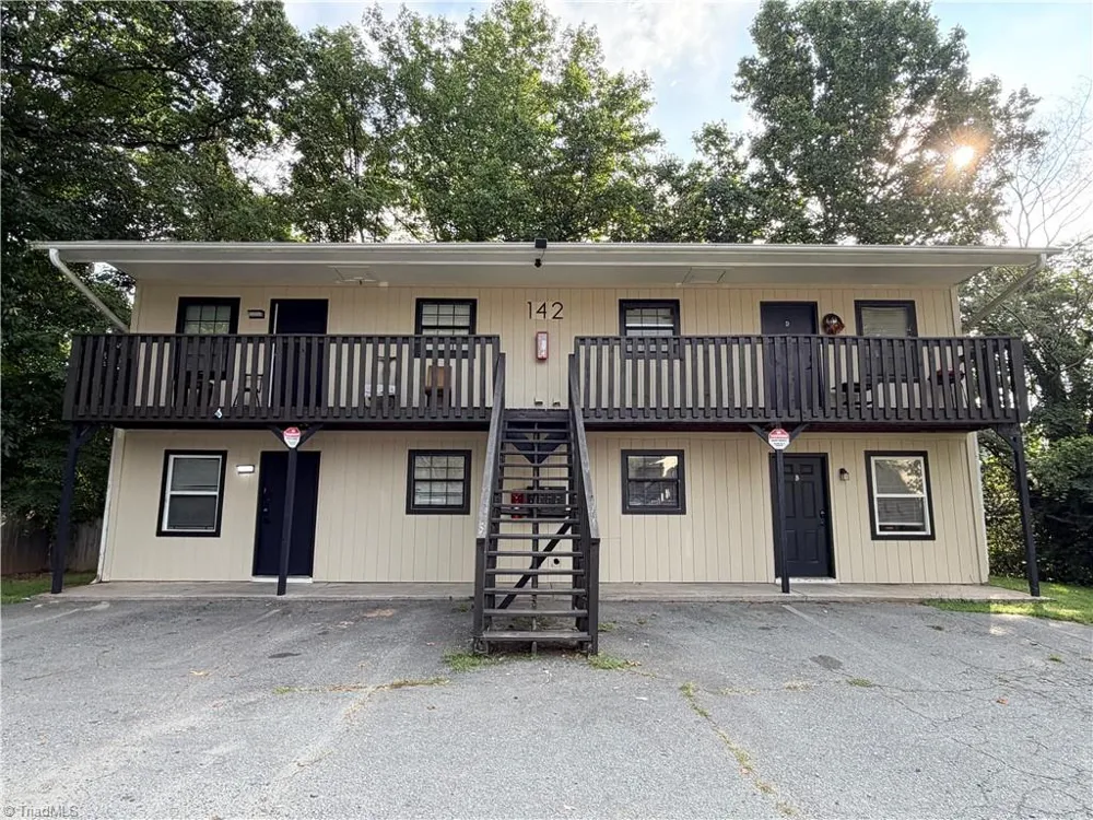 142 Weatherwood Court #B Winston-Salem, NC 27103