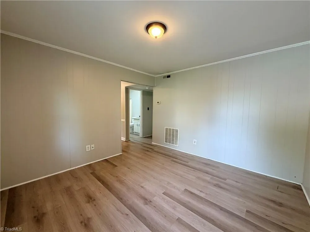142 Weatherwood Court #B Winston-Salem, NC 27103