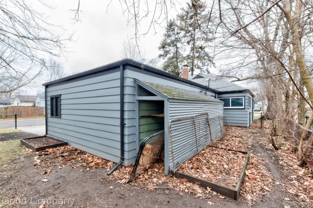 1710 Woodward Heights Ferndale City, MI 48220