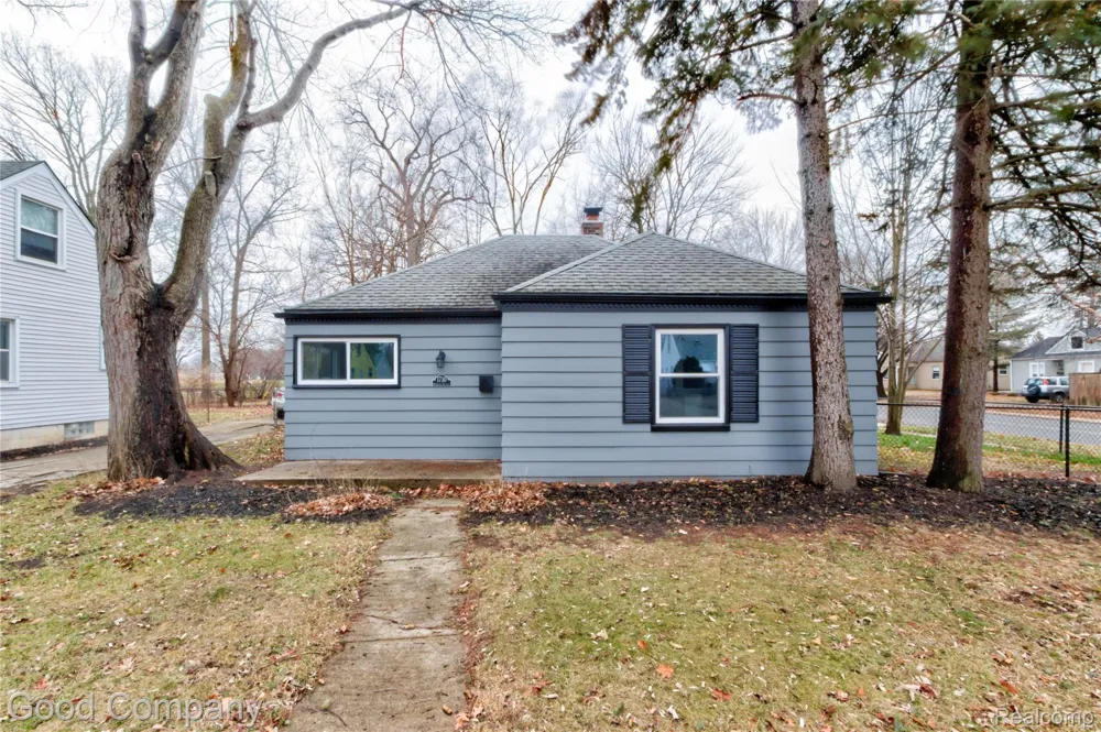 1710 Woodward Heights Ferndale City, MI 48220