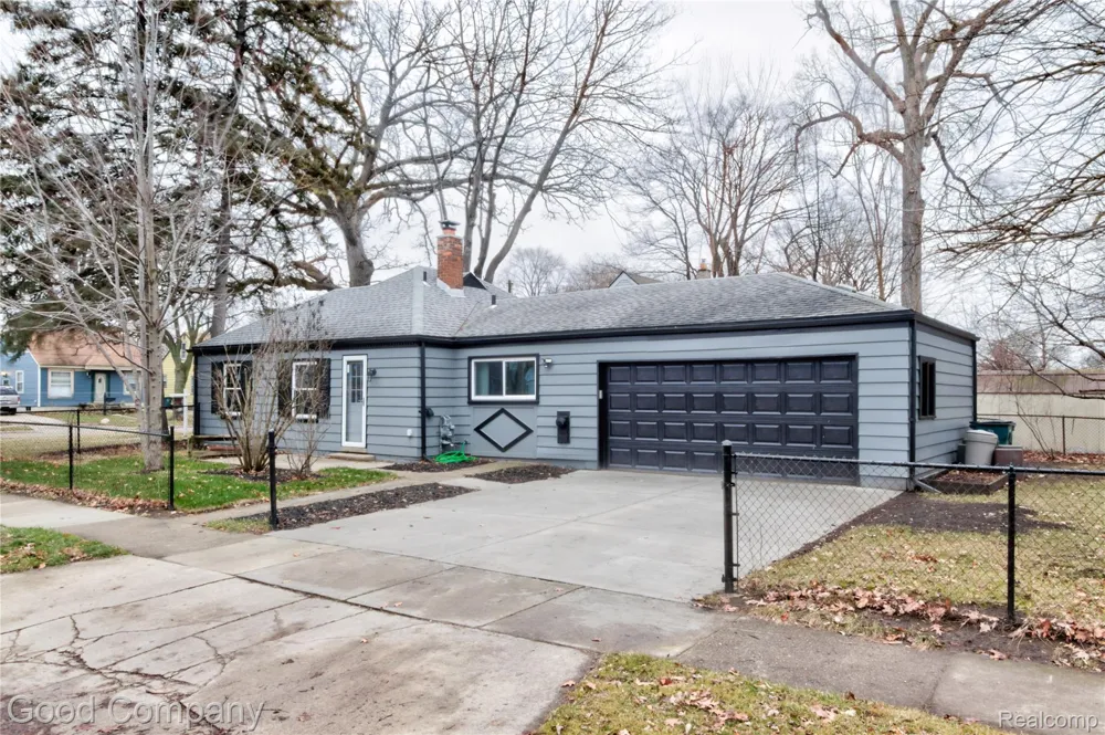 1710 Woodward Heights Ferndale City, MI 48220