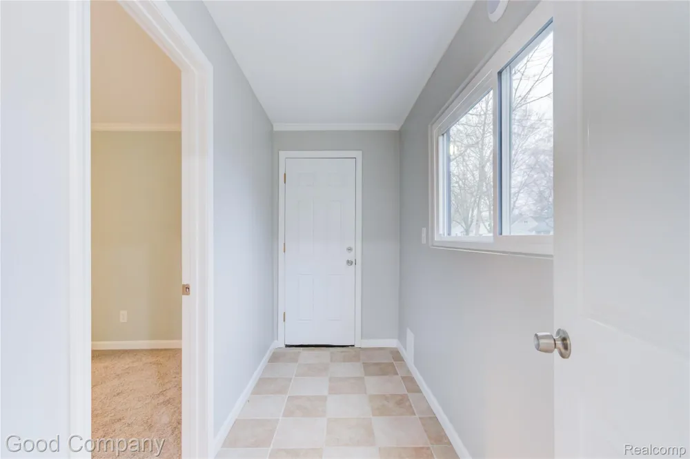 1710 Woodward Heights Ferndale City, MI 48220