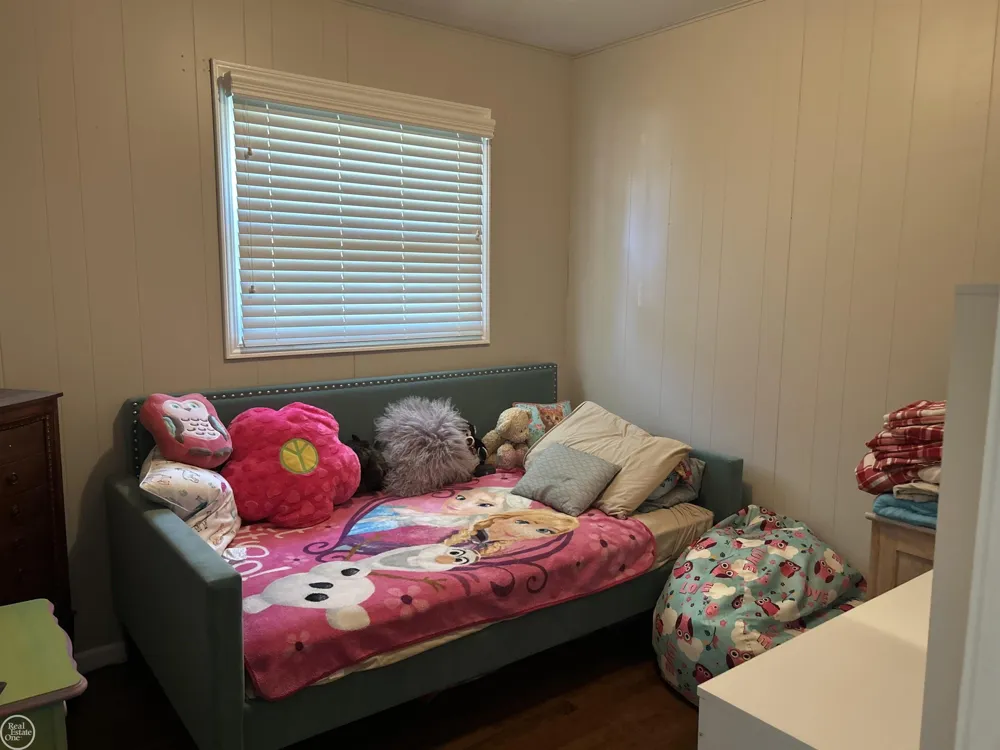 47630 Winthrop Street Shelby Charter Township, MI 48317