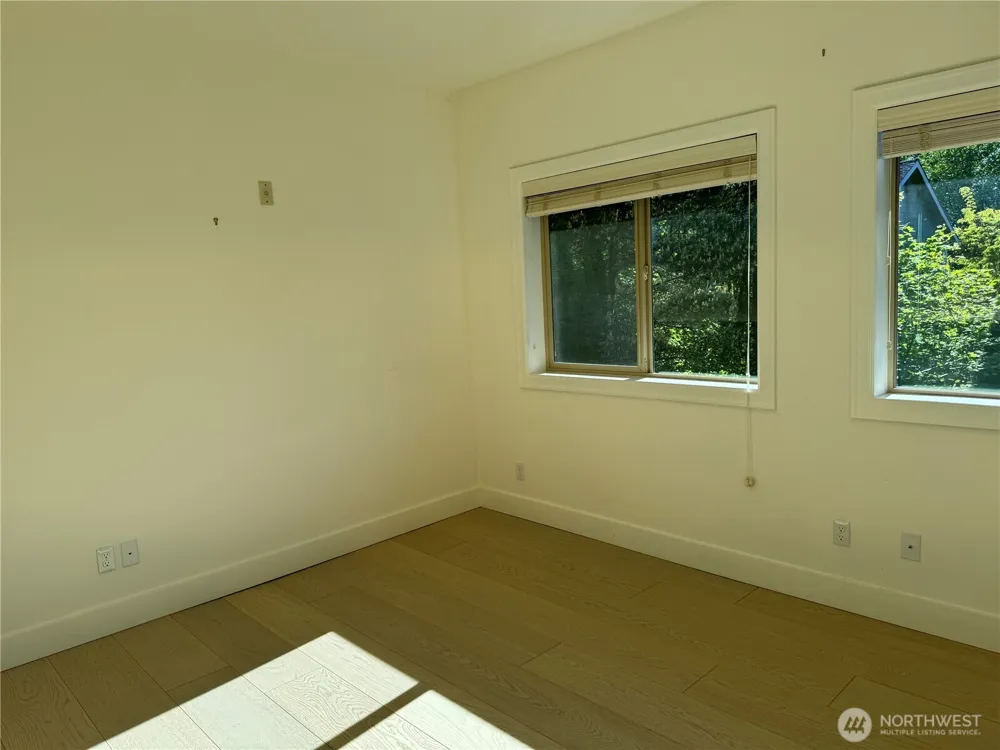 360 Knechtel Way NE #207 Bainbridge Island, WA 98110