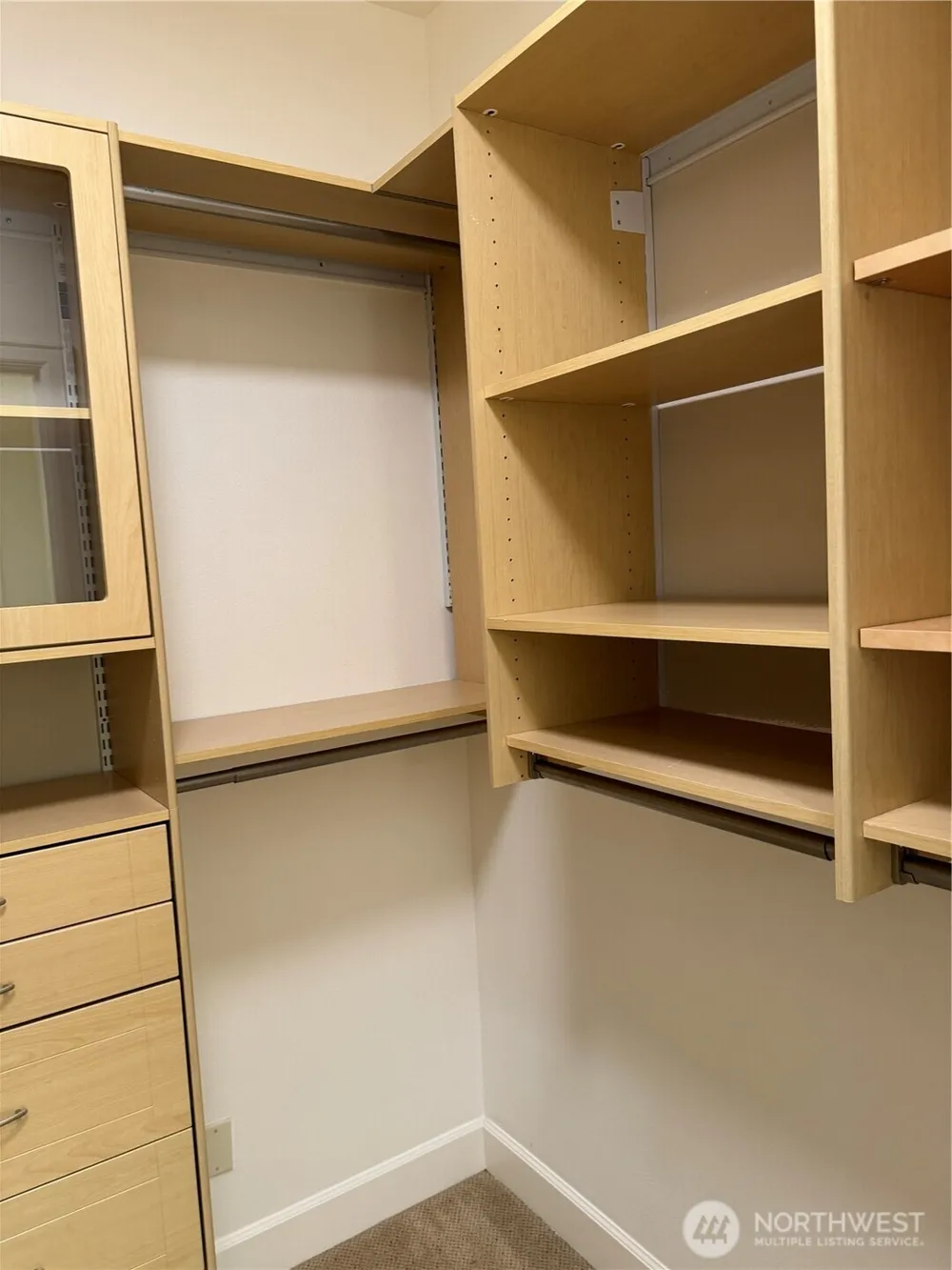 360 Knechtel Way NE #207 Bainbridge Island, WA 98110