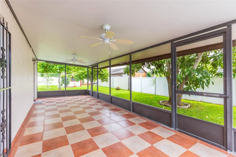 6611 CLARK AVENUE Tampa, FL 33614