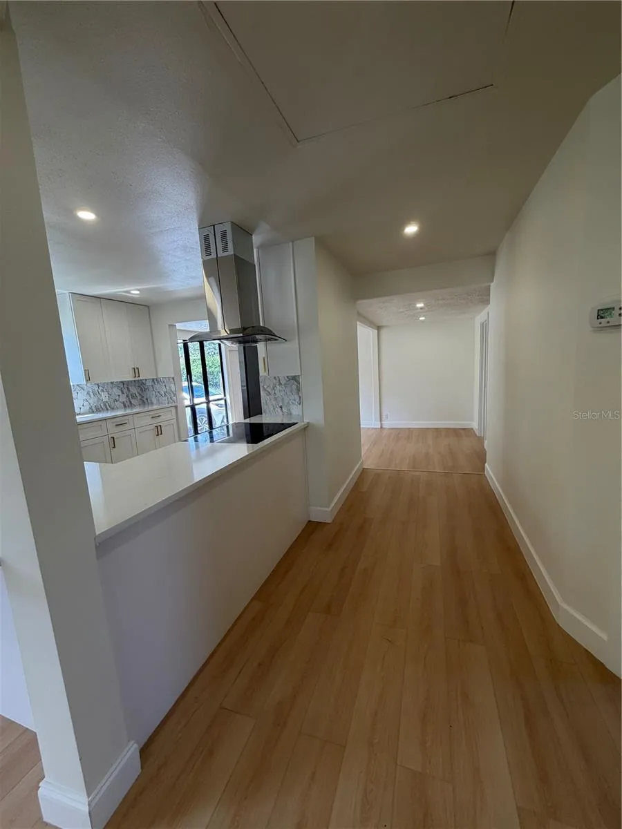 4649 18TH AVENUE St Petersburg, FL 33713