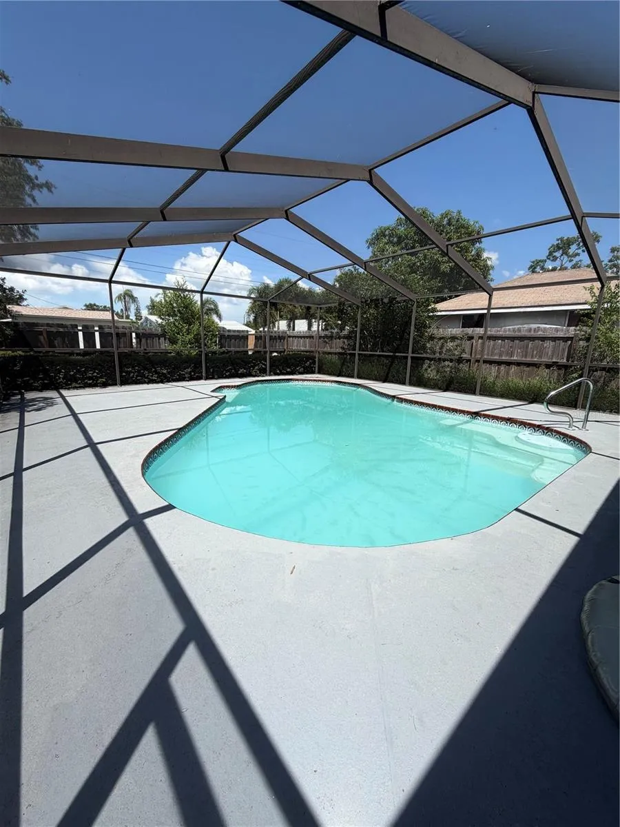 4649 18TH AVENUE St Petersburg, FL 33713