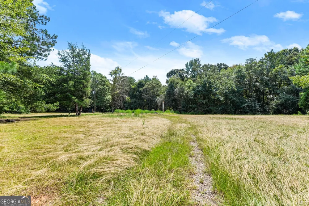 1097 Doster RD Jefferson, GA 30549