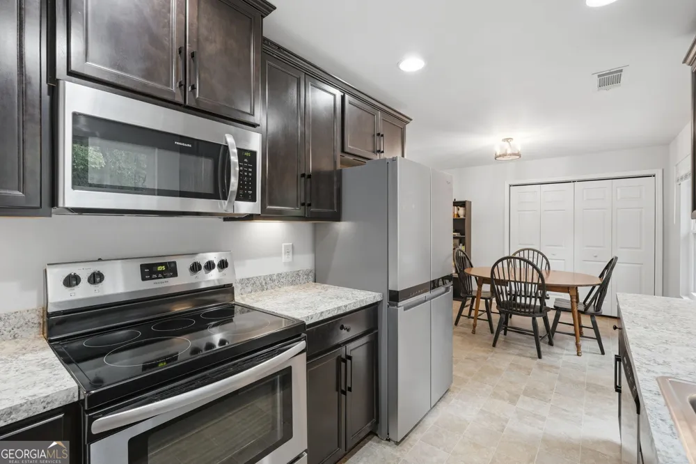 5387 Auraria RD Dawsonville, GA 30534