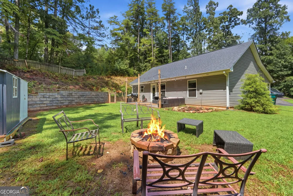 5387 Auraria RD Dawsonville, GA 30534
