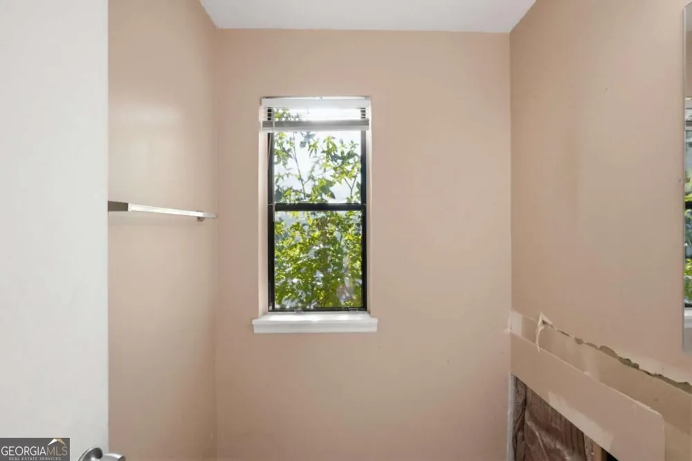1001 Chapman LN Stone Mountain, GA 30088