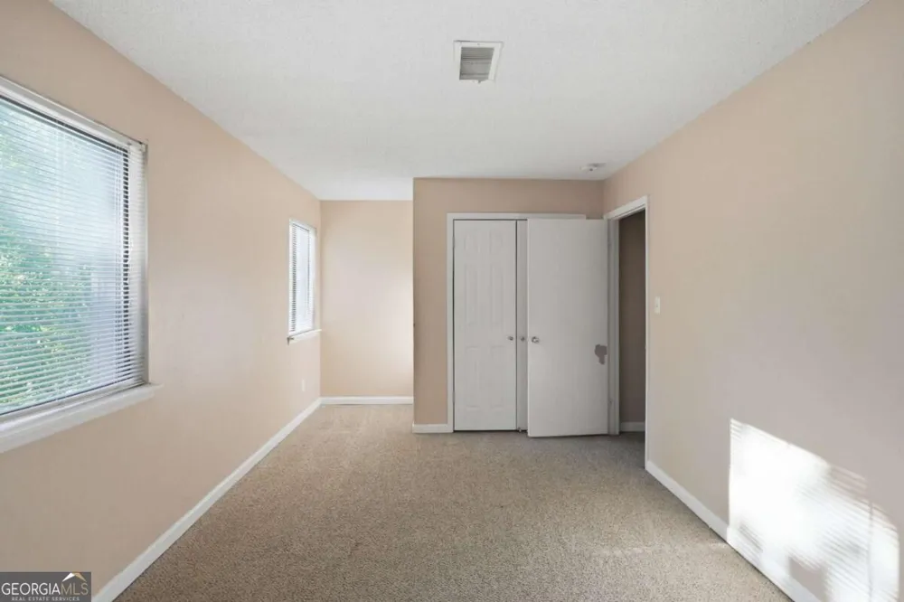 1001 Chapman LN Stone Mountain, GA 30088