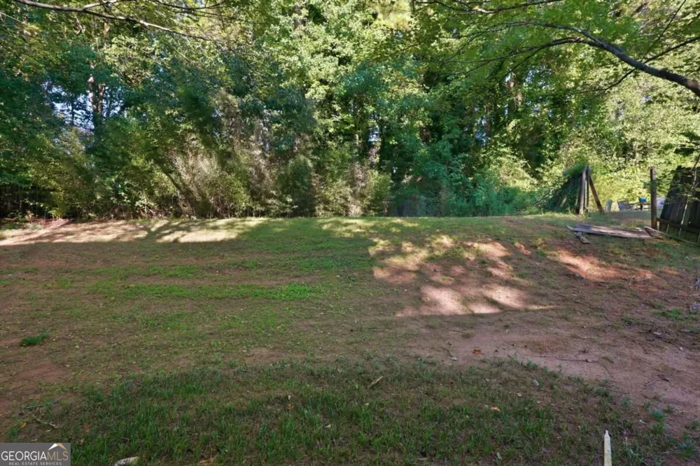 1001 Chapman LN Stone Mountain, GA 30088