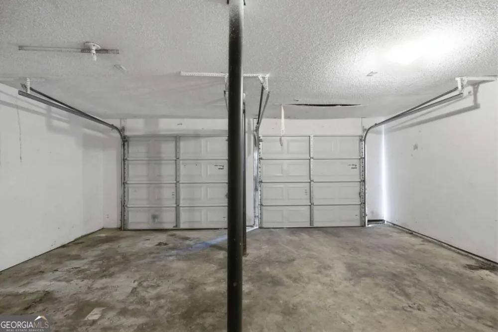 1001 Chapman LN Stone Mountain, GA 30088