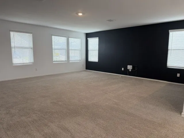 572 Avre Loop Kyle, TX 78640