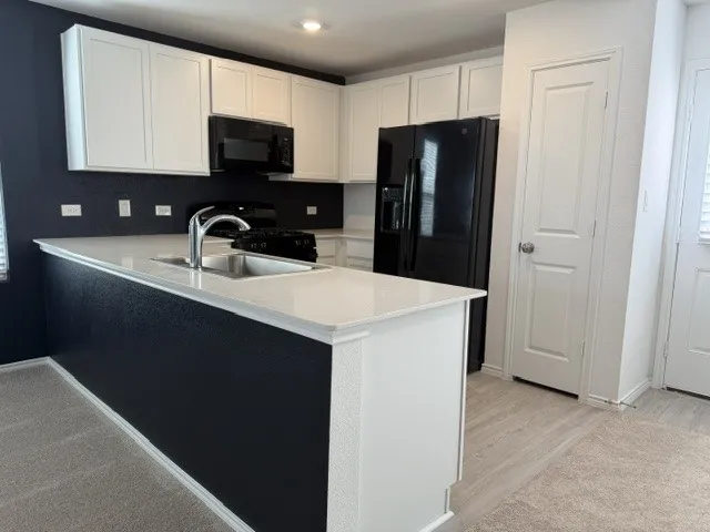 572 Avre Loop Kyle, TX 78640