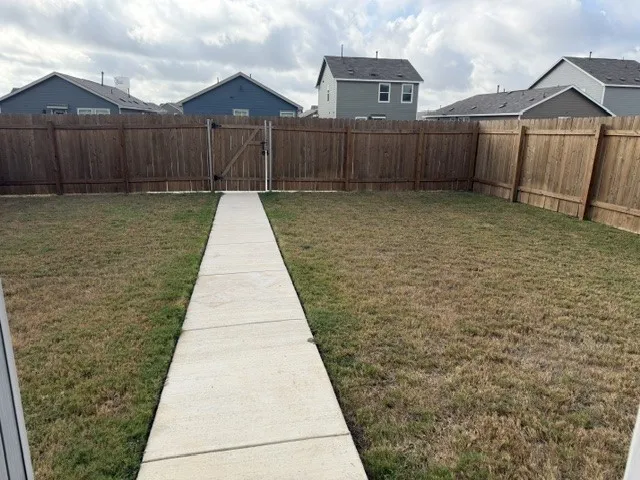 572 Avre Loop Kyle, TX 78640