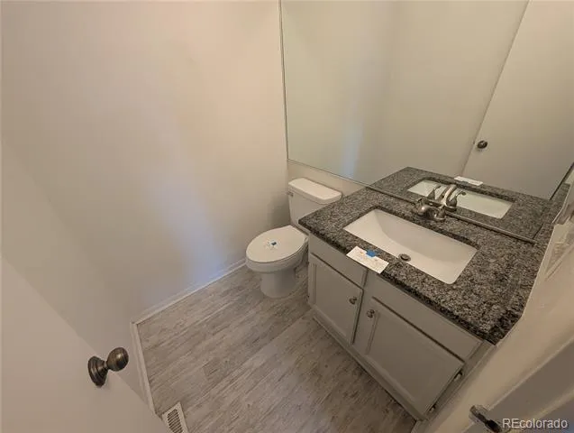 1041 S Fraser Way Aurora, CO 80012