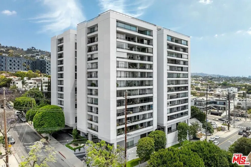 1100 Alta Loma Road #1002 West Hollywood, CA 90069