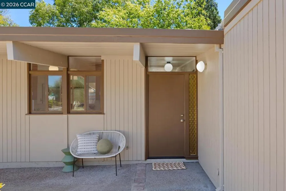 247 Los Cerros Ave Walnut Creek, CA 94598