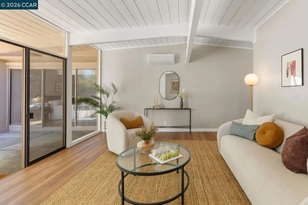 247 Los Cerros Ave Walnut Creek, CA 94598