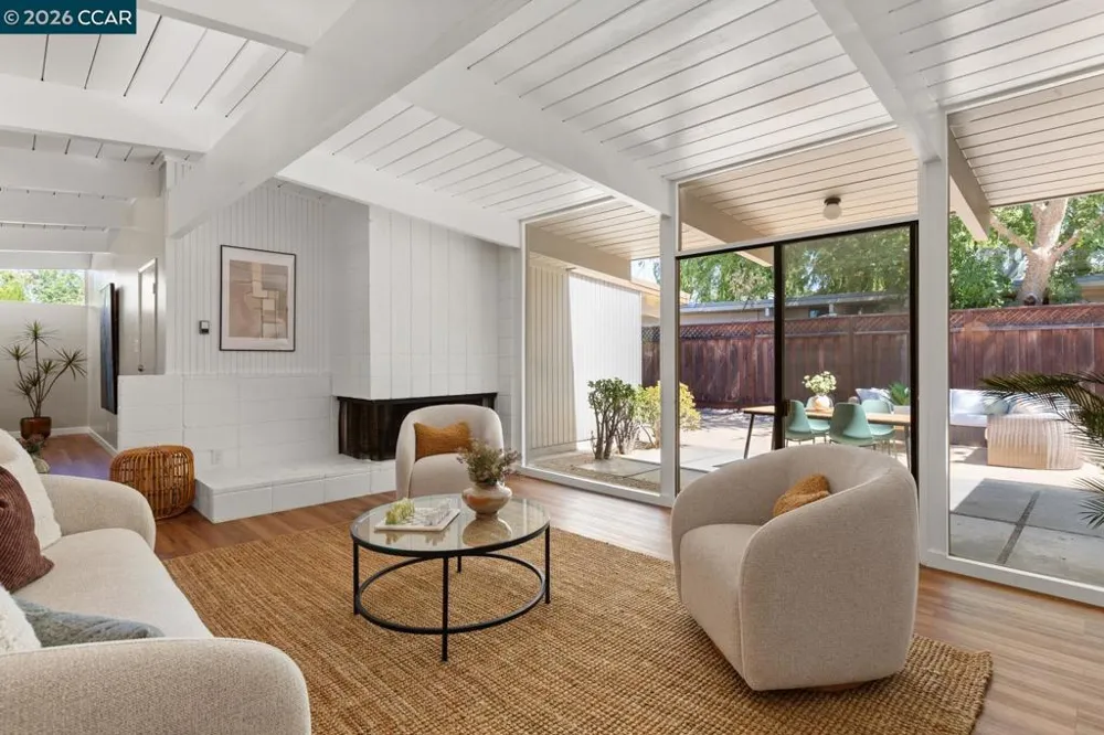 247 Los Cerros Ave Walnut Creek, CA 94598