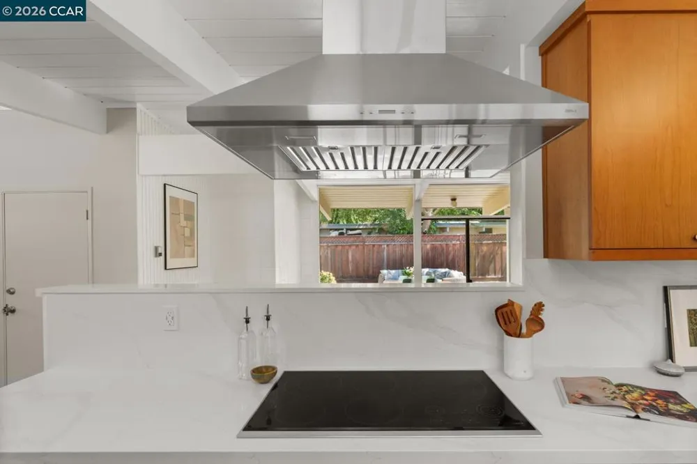 247 Los Cerros Ave Walnut Creek, CA 94598