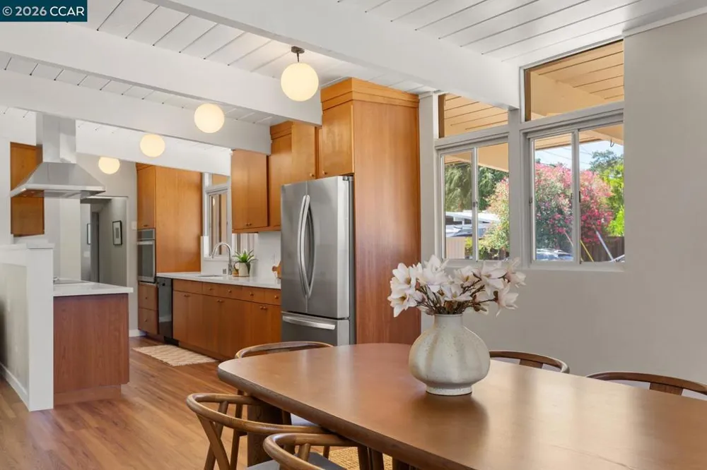247 Los Cerros Ave Walnut Creek, CA 94598