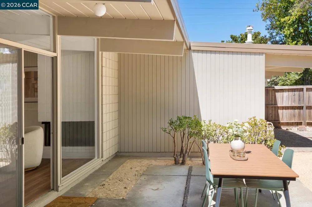 247 Los Cerros Ave Walnut Creek, CA 94598