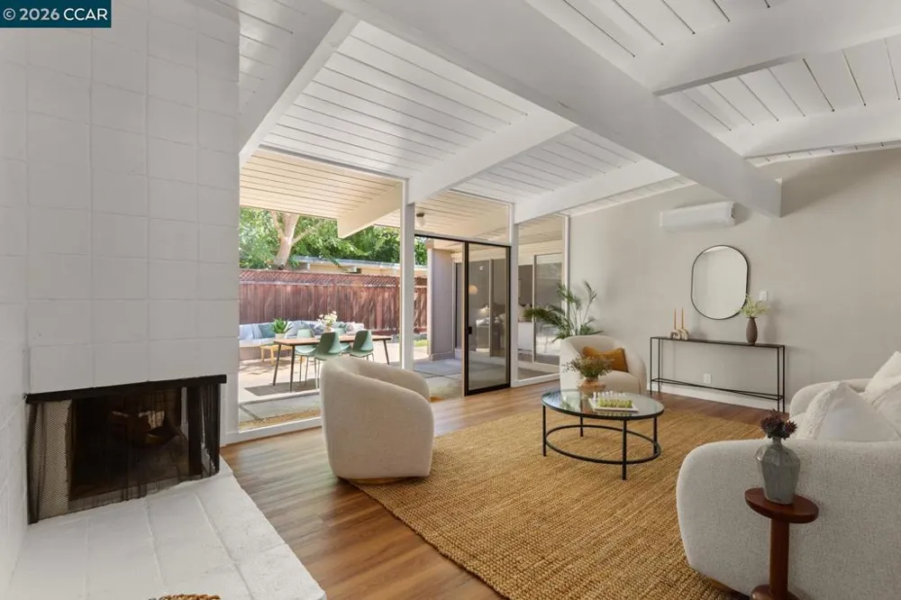 247 Los Cerros Ave Walnut Creek, CA 94598