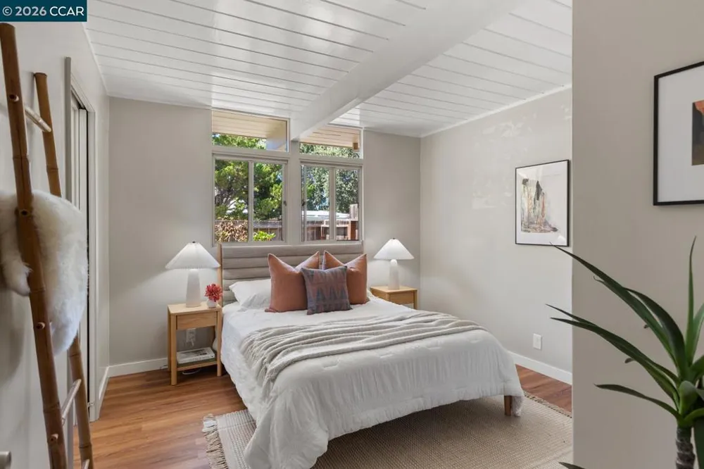 247 Los Cerros Ave Walnut Creek, CA 94598
