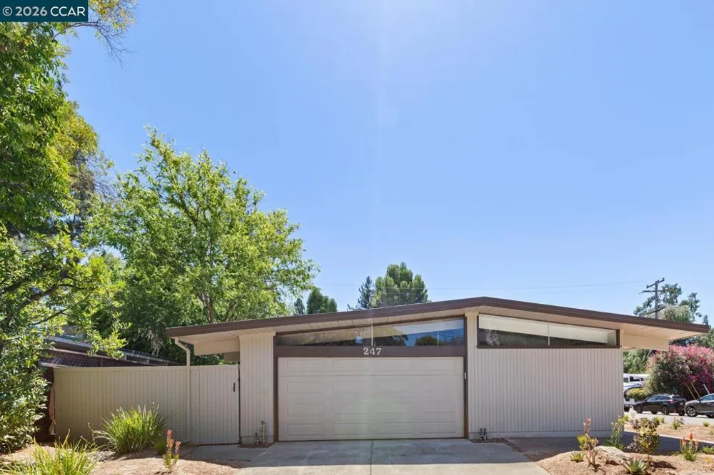 247 Los Cerros Ave Walnut Creek, CA 94598
