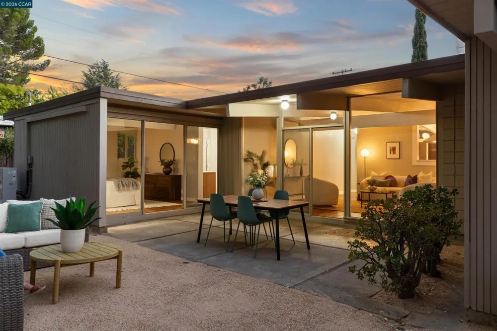247 Los Cerros Ave Walnut Creek, CA 94598