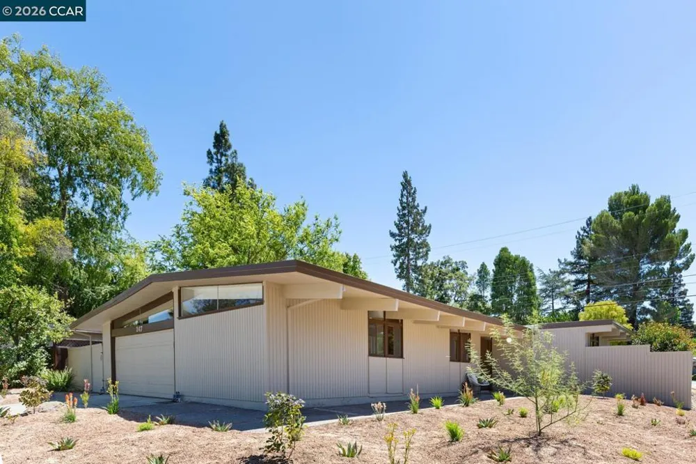 247 Los Cerros Ave Walnut Creek, CA 94598