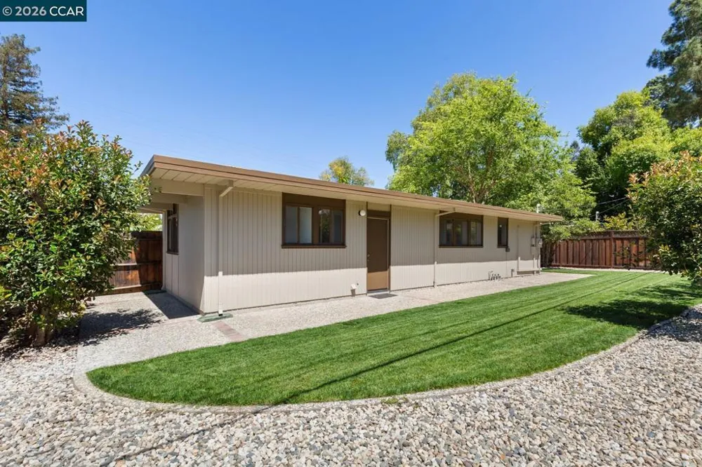 247 Los Cerros Ave Walnut Creek, CA 94598