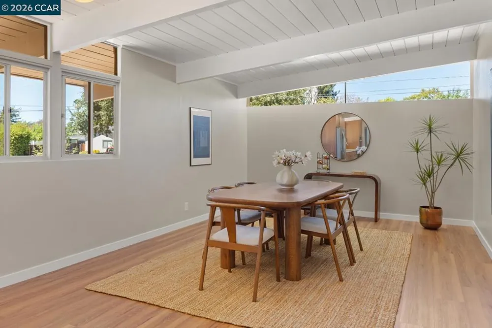 247 Los Cerros Ave Walnut Creek, CA 94598