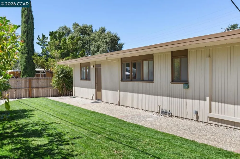247 Los Cerros Ave Walnut Creek, CA 94598